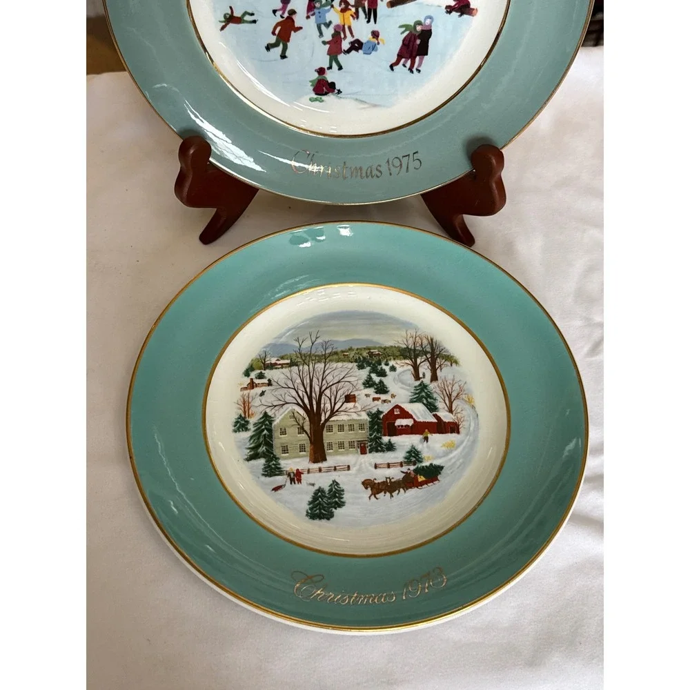 Avon Christmas Plates 1973 First Edition 1975 Enoch Wedgwood England Set of 2